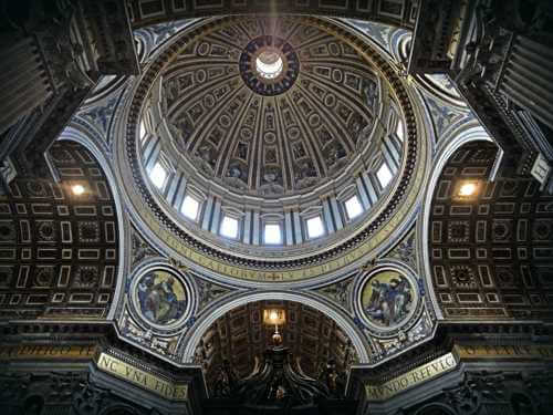 Basilika Di San Pietro In Vincoli Rom